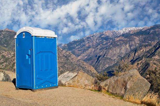 Best Portable bathroom rental  in Taos, MO